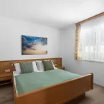 Haus Gletscherblick Aparthotel 3*
