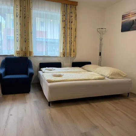 Haus Gletscherblick Aparthotel Flattach