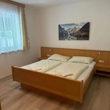 Aparthotel Haus Gletscherblick Flattach