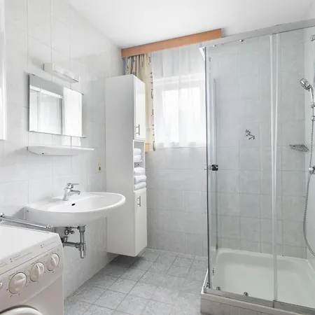 Haus Gletscherblick Ξενοδοχείο με διαμερίσματα Flattach