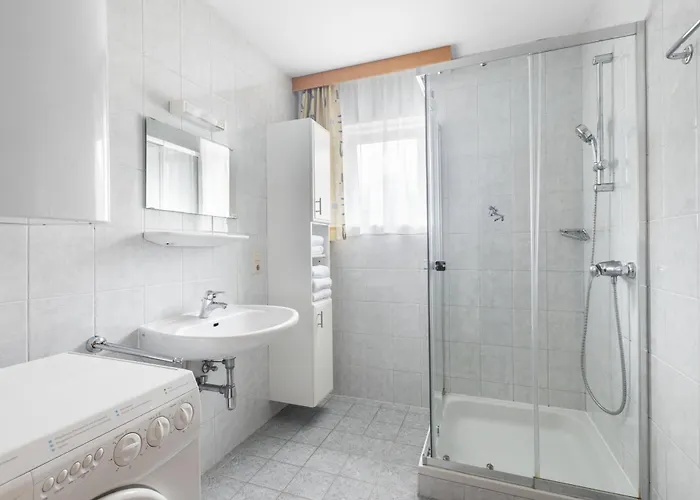 Haus Gletscherblick Aparthotel Flattach